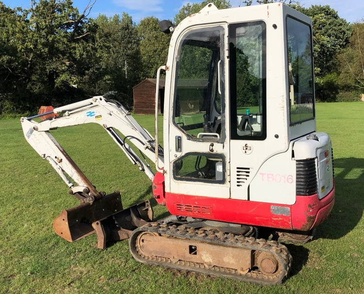 Digger Bidder Takeuchi Tb Mini Excavator Full Cab No Vat