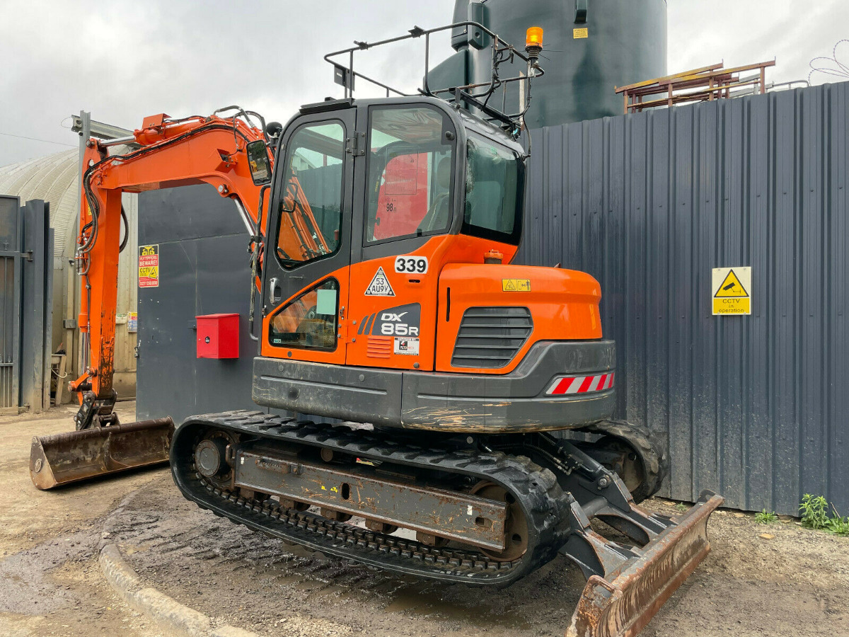 Digger Bidder Doosan Dx R Excavator