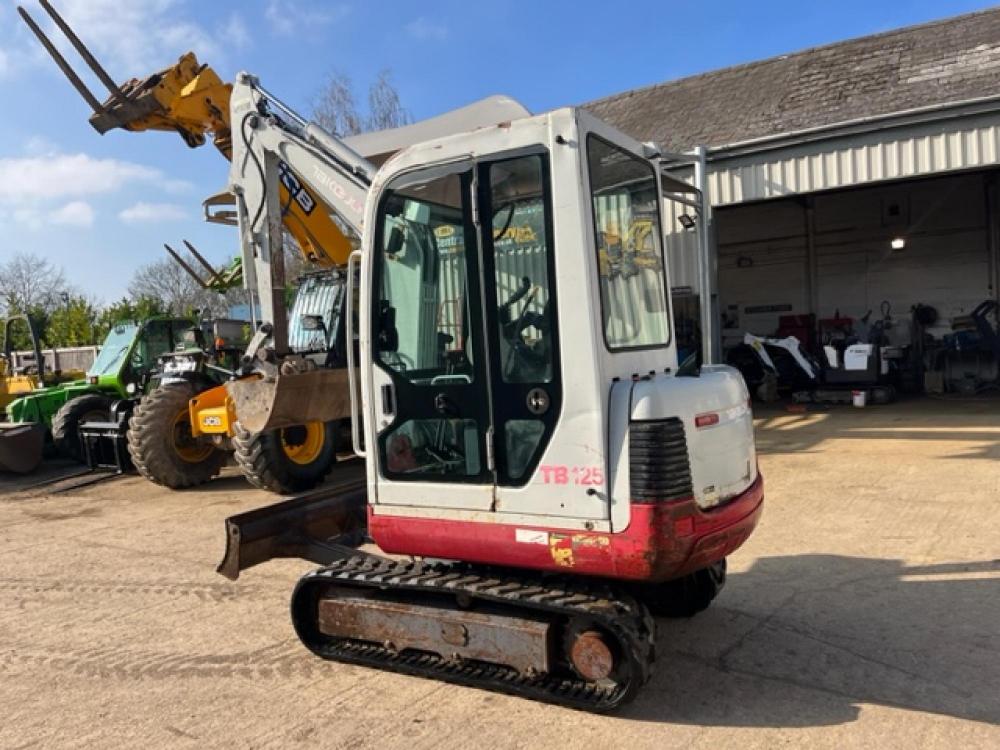 Digger Bidder Takeuchi Tb Mini Digger