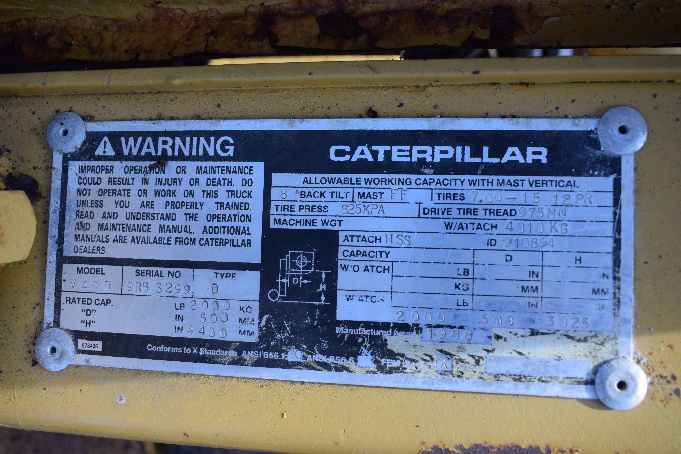 Digger Bidder - Caterpillar V40D Forklift Truck