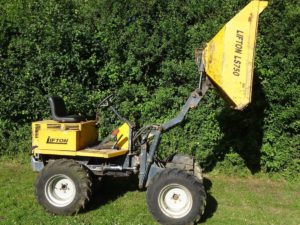 LIFTON escavatori dumper 1.-4-300x225