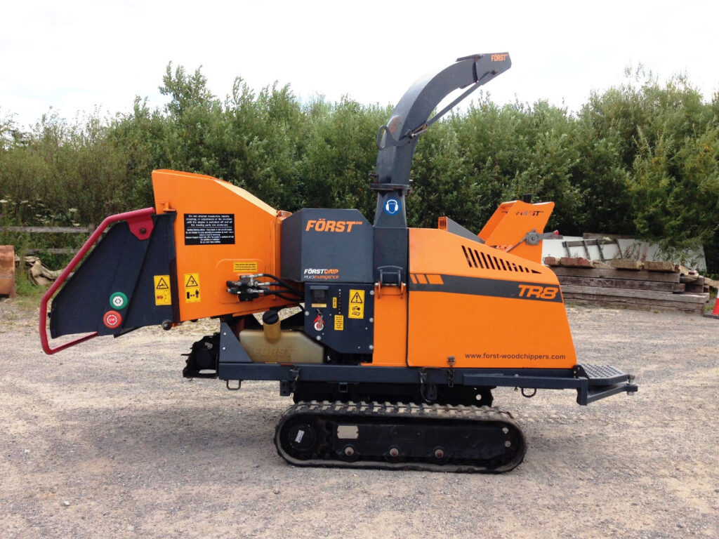 Digger Bidder - Forst TR8 tracked wood chipper