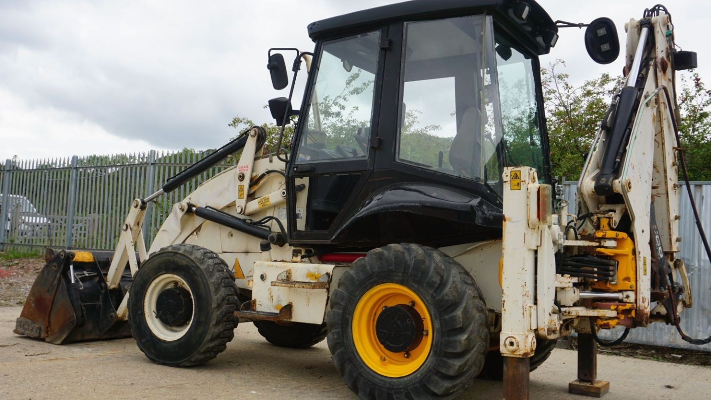 Digger Bidder Jcb Streetmaster Backhoe Loader C W Breaker In Bucket