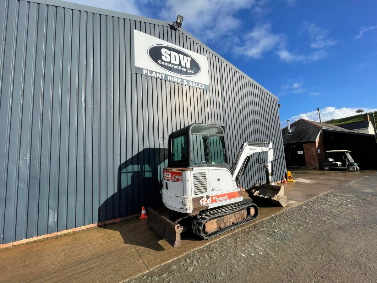 Digger Bidder - 2000 Bobcat 328 mini digger