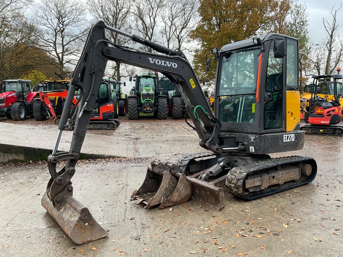 Digger Bidder - 2019 Volvo EC27D mini excavator