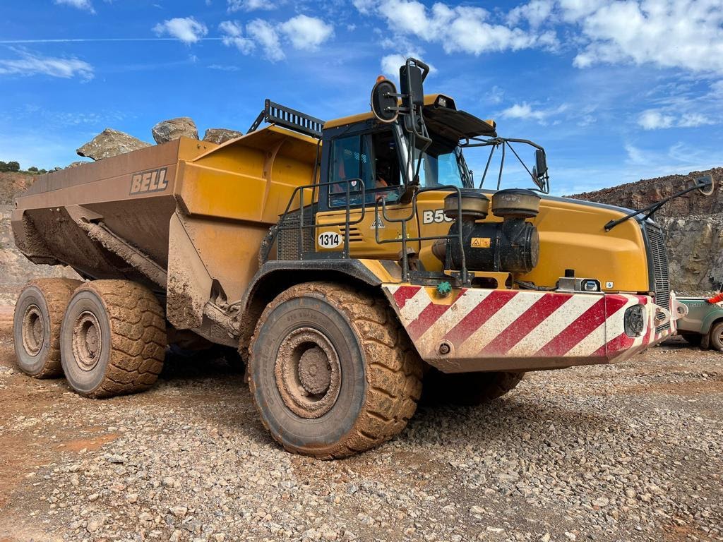 Digger Bidder - Bell B50D Articulated Dump Trucks