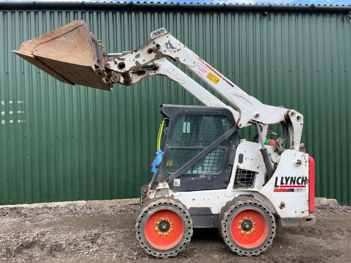 Digger Bidder - 2018 Bobcat S570 skid steer loader