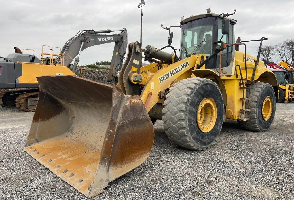 Digger Bidder - 2005 New Holland W270 wheeled loader